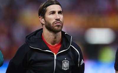 米兰电竞焦点-于帕梅卡诺面对小灵快有点吃力