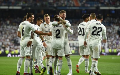 米兰电竞热议-罗伯逊赛后和对手交换球衣被拒